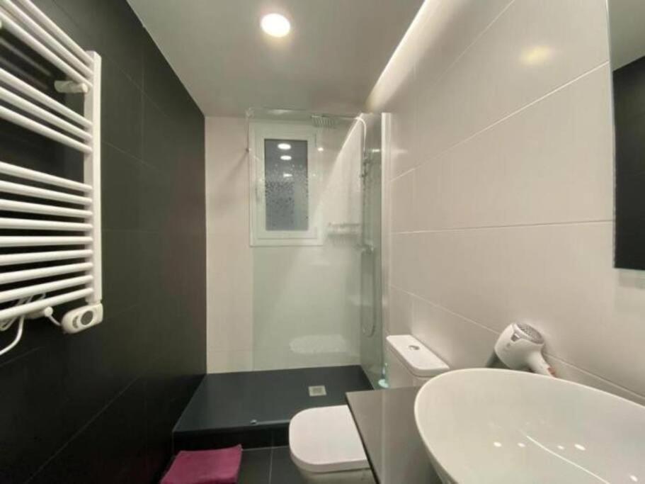 Modern Apartment Close To The Camp Nou Stadium Barcelona Zewnętrze zdjęcie