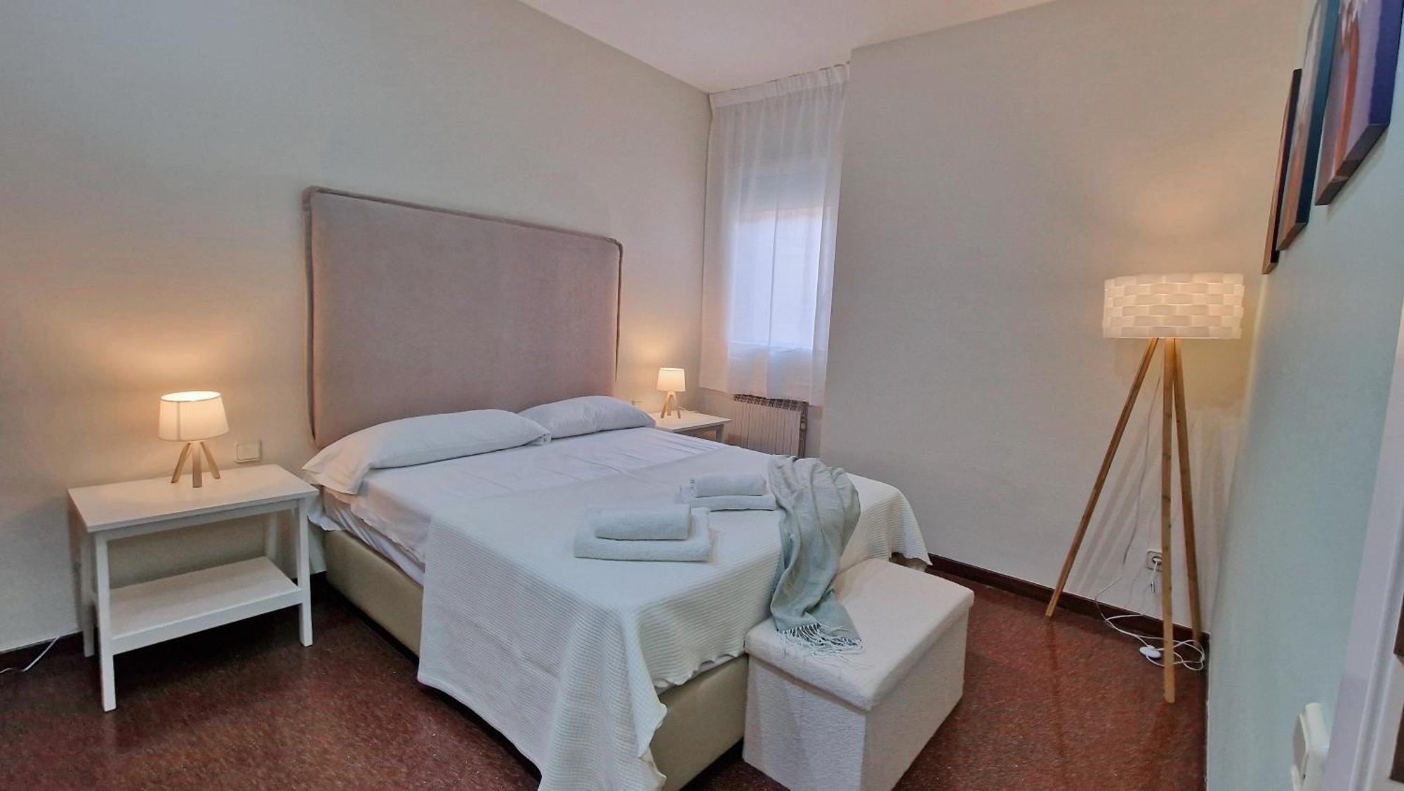 Modern Apartment Close To The Camp Nou Stadium Barcelona Zewnętrze zdjęcie